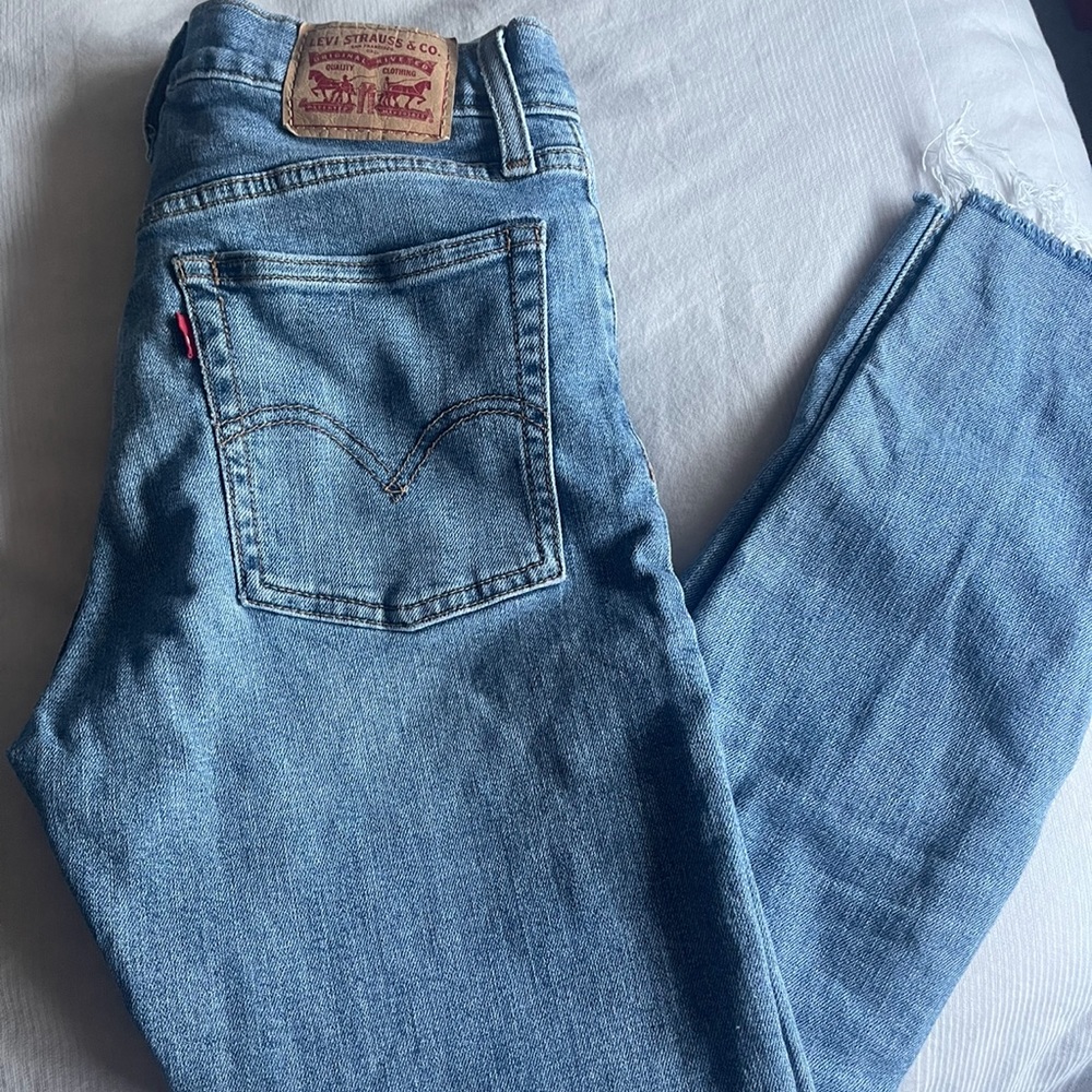 Levi’s Wedgie Jeans